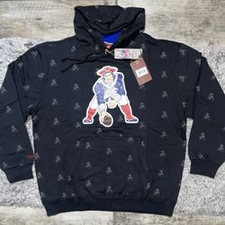New England Patriots Mitchell & Ness Hoodie