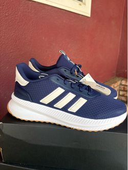 Adidas Cloud Foam men size 8.5