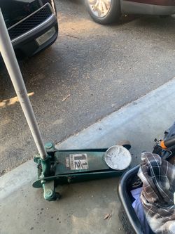 1.5 Ton Floor Jack Green