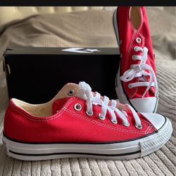 Women’s Converse Red Size 8
