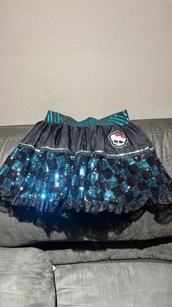 Skirt costume
