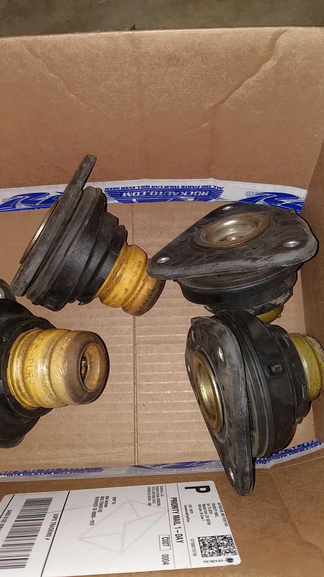 Mazda 3 strut cap and bearing