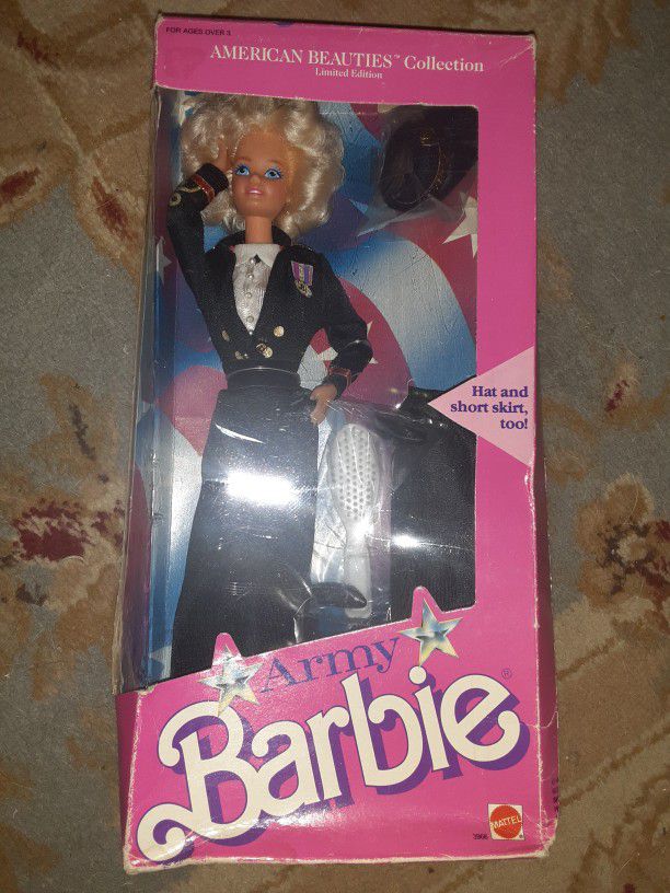 Collector: Army Barbie 