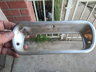 Front Turn Signal Bezel