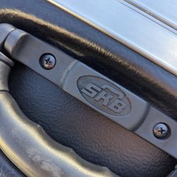 Full Size Keyboard Case with wheels 