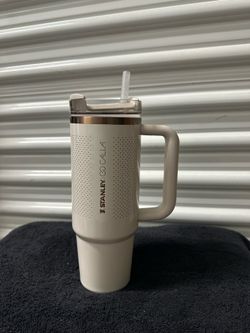 Stanley x CALIA Quencher 40 oz Insulated Tumbler w/ Handle, Lid & Straw White