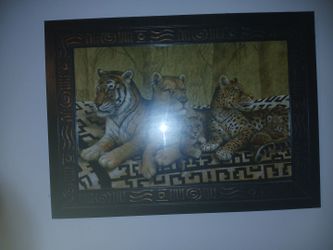 Leopard frame