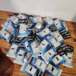 (35) Philips 'Advance' Fluorescent Slimline Lampholders packs/pairs