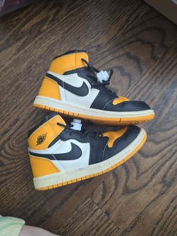Kids jordan 1 high. Size 10c. Used