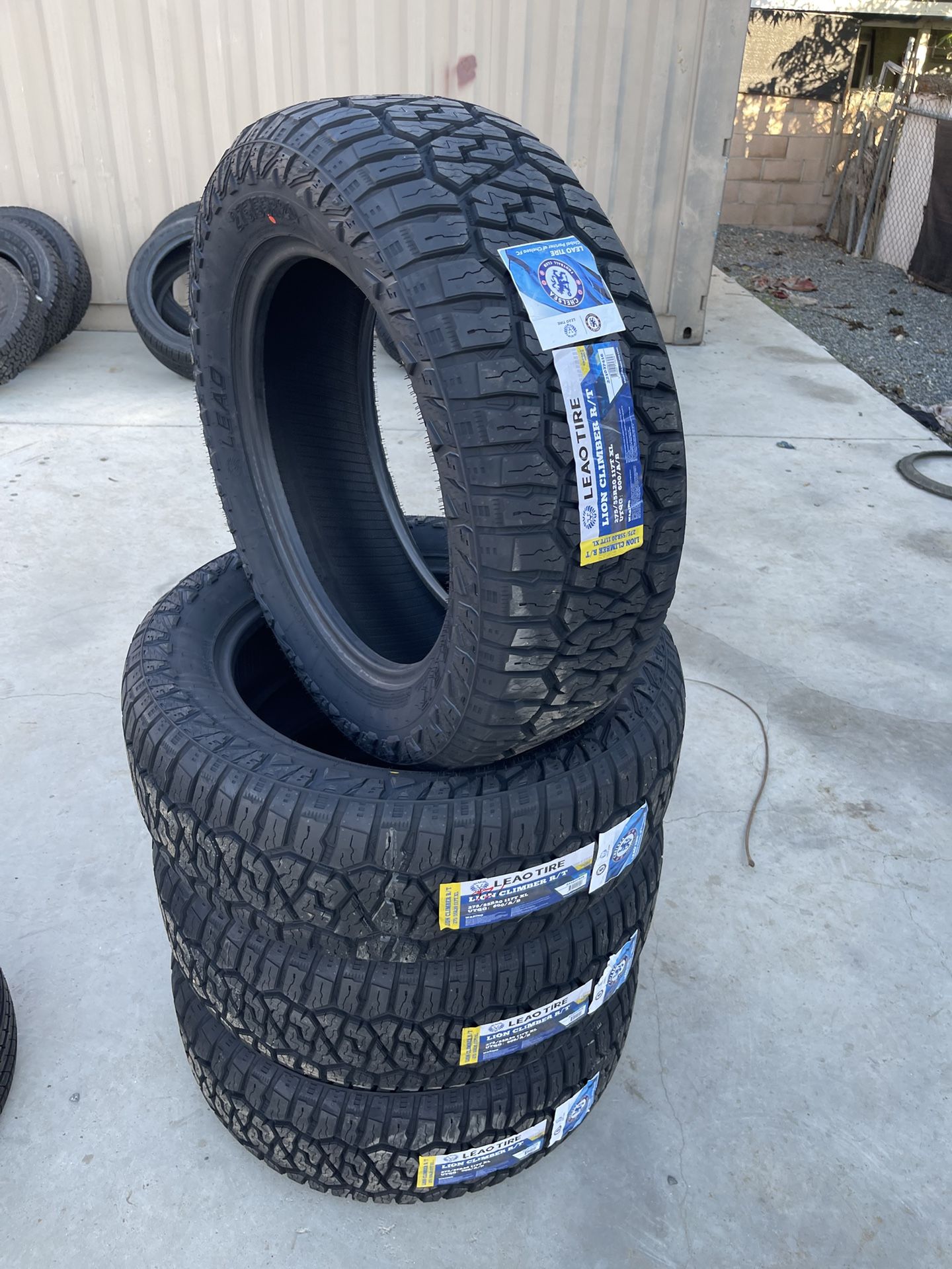 BRAND NEW SET OF ALL TERRAIN TIRES 275/55r20 275/55/20