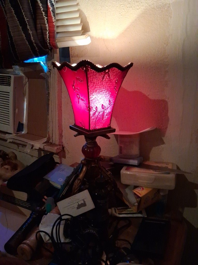 Old Fashioned Red Lamps 