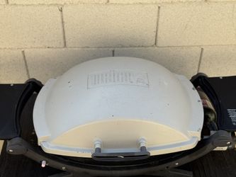 Weber Q1000 Portable Propane Gas Grill – Great Condition, Ready to Grill!