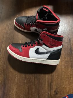 Jordan 1 high zoom patent Chicago size 8m or 9.5w 