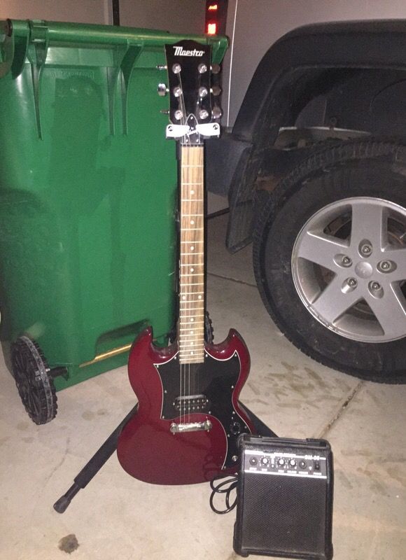 Maestro Electric Guitar