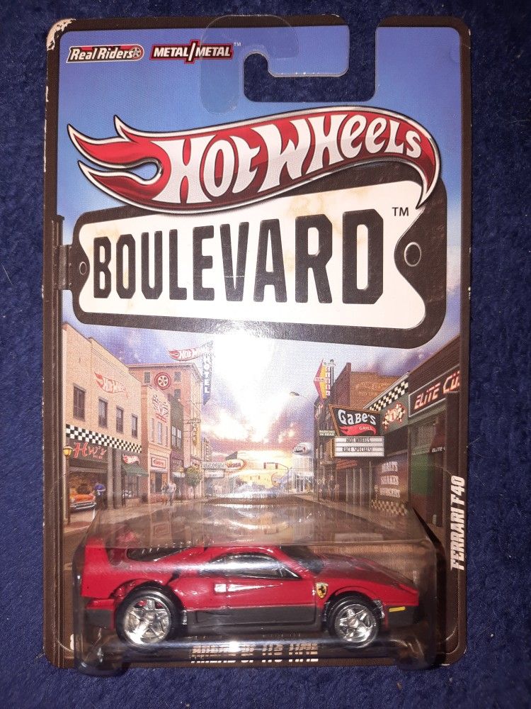 HOT WHEELS BOULEVARD FERRARI F40