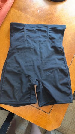 Woman’s shape wear XL