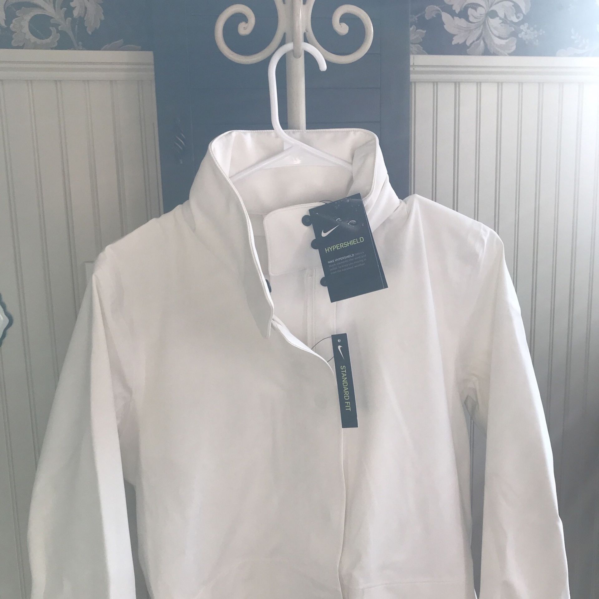 NEW Nike Hypershield Rain Jacket