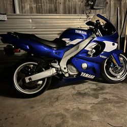 Yamaha Yzf 600