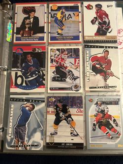 Vintage Hockey HOF Star Card Binder Lot Gretzky Lemieux Jagr Brodeur Yzerman