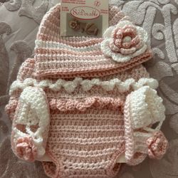 0-6 Mo Hand Crocheted Baby Girl Outfit 