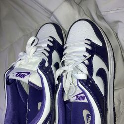 Nike Dunks 
