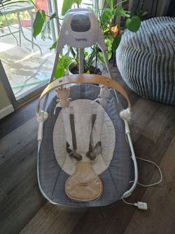 Ingenuity Simple Comfort Compact Baby Swing with Wood Toy Bar - Chambray