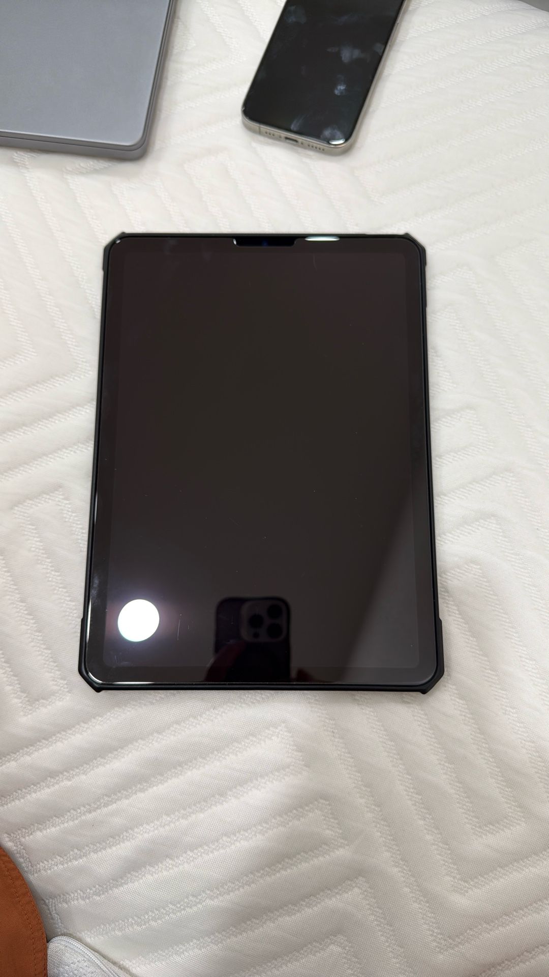 IPAD AIR 5 - $360