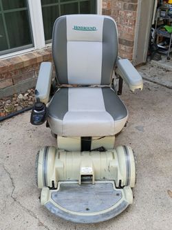 Electric wheelchair