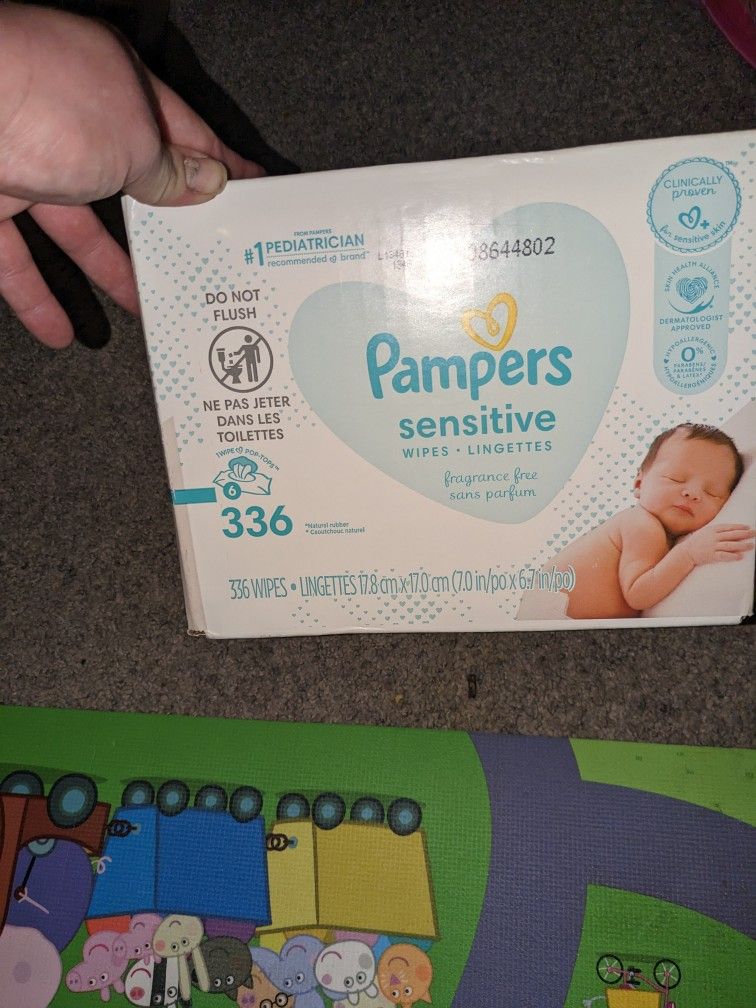 Pamper Sensitive Wipes