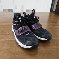 Nike Zoom Freak 3 PROJECT 34 LOCK KEY Black White Purple size 4