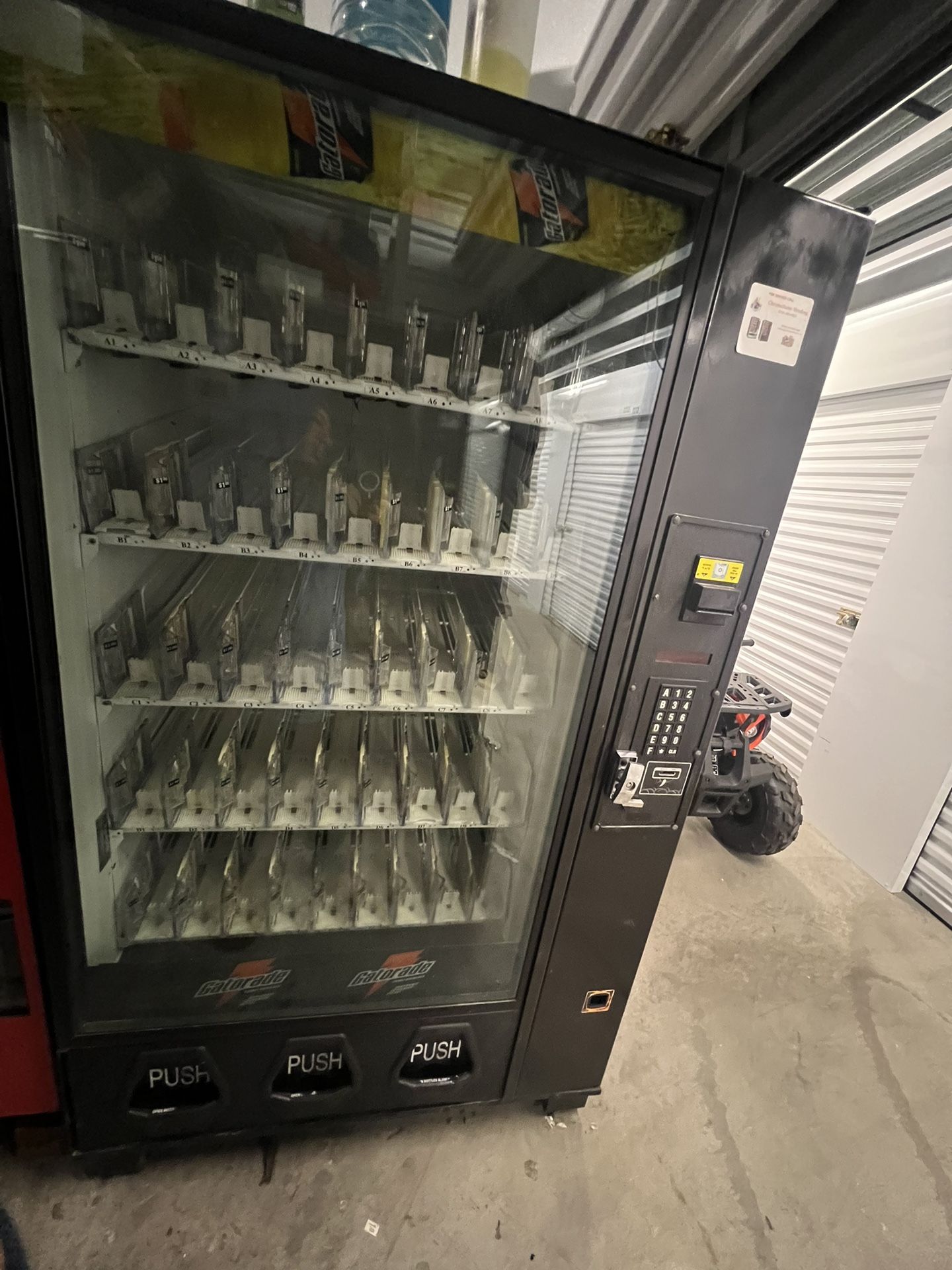 Bev Max Vending Machine