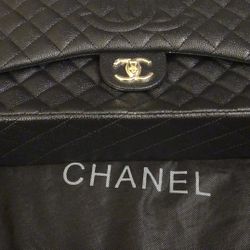 New purse. Perfect for Valentine’s Day ❤️