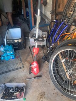Milwaukee M18 String Trimmer