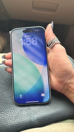 iPhone 17’pro brand new white