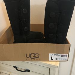UGGS Bailey Button Triplett Sheepskin Lined Suede Boots
