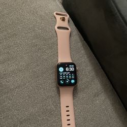 Apple Watch. Series 5 WiFi  40mm