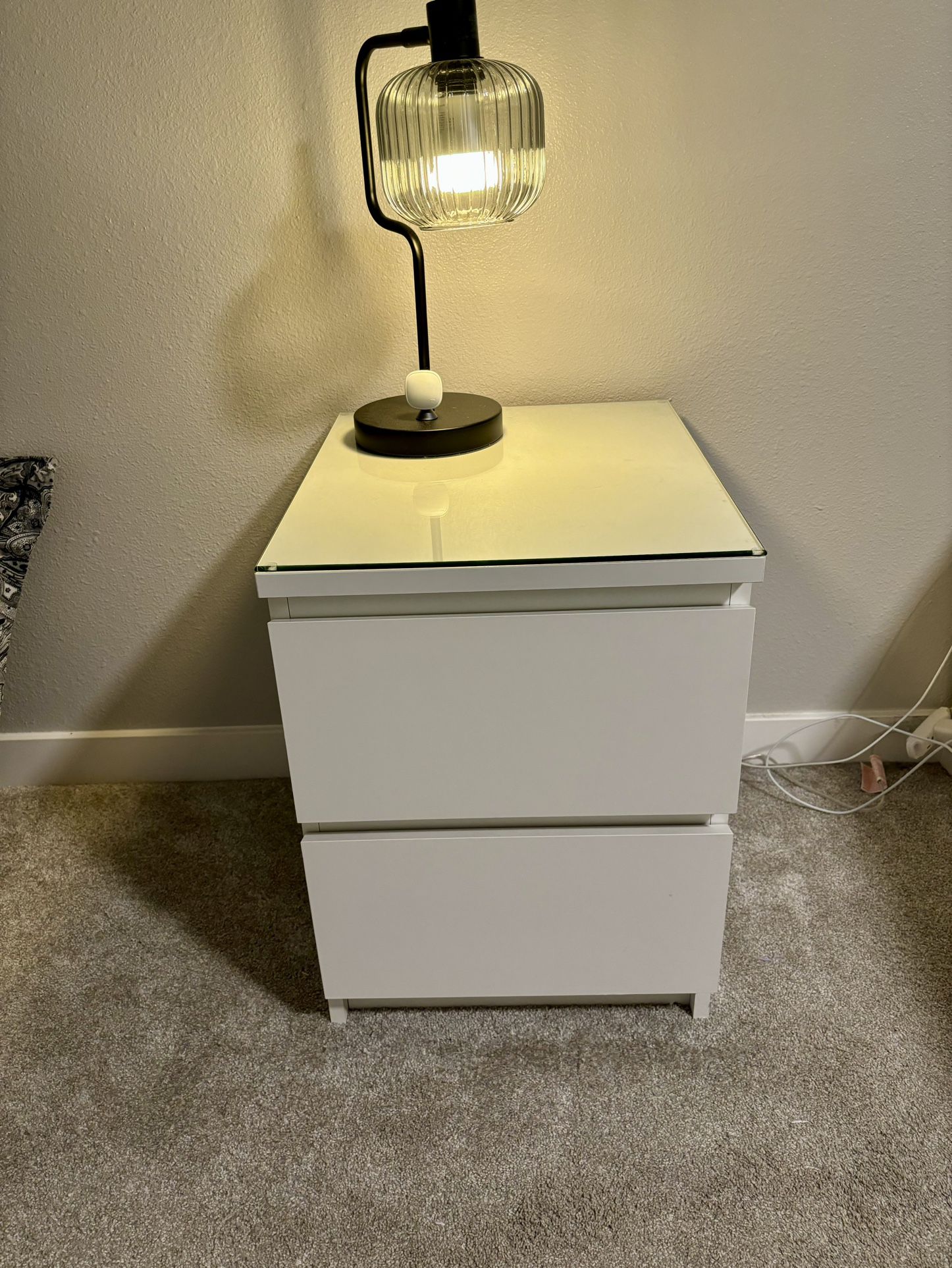IKEA Malm, 2 Nightstands & 1 3-drawer Dresser