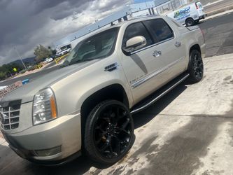 Escalade ext