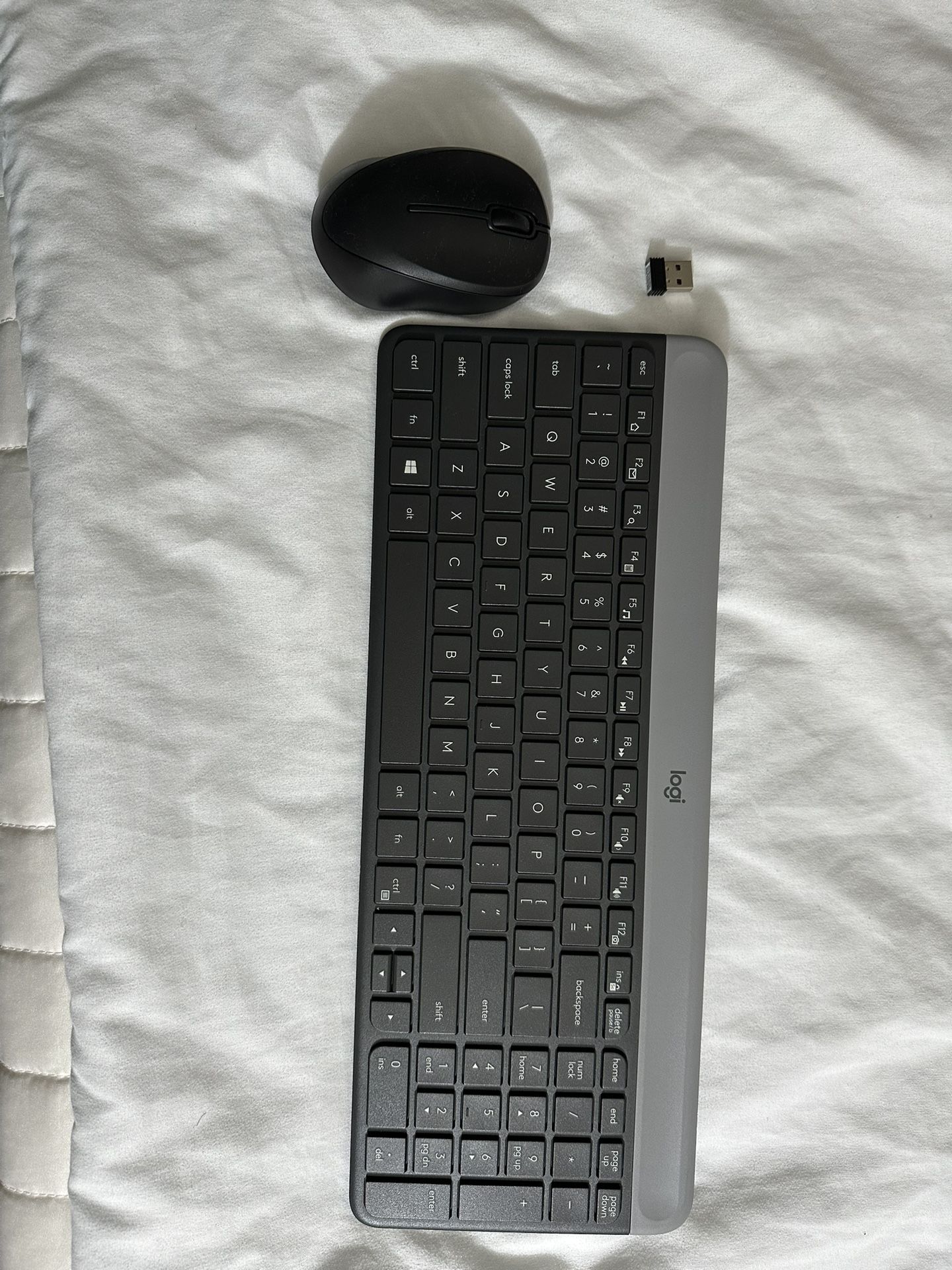 Logi K470 Keyboard & Mouse