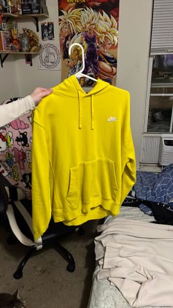 3 NIKE HOODIES