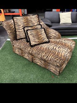 Lounge chair