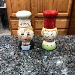 Vintage ceramic Salt and Pepper Shakers. Norcrest, Japan. Size 4 inches tall. Preowned good condition.