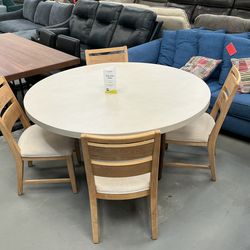 Round dining Table set