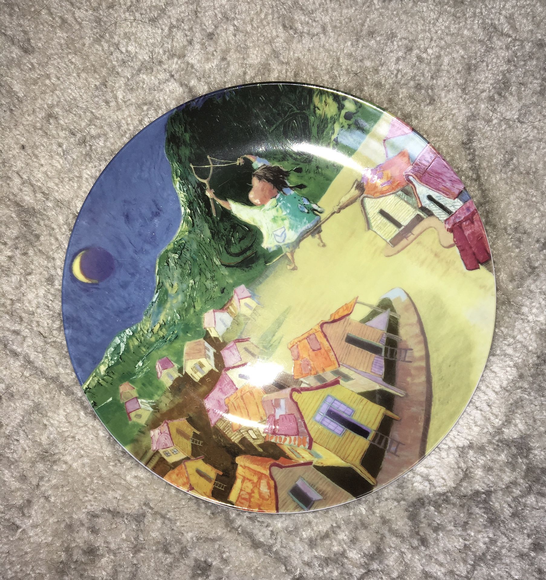 Colorful decorative plate from the Dominican Republic