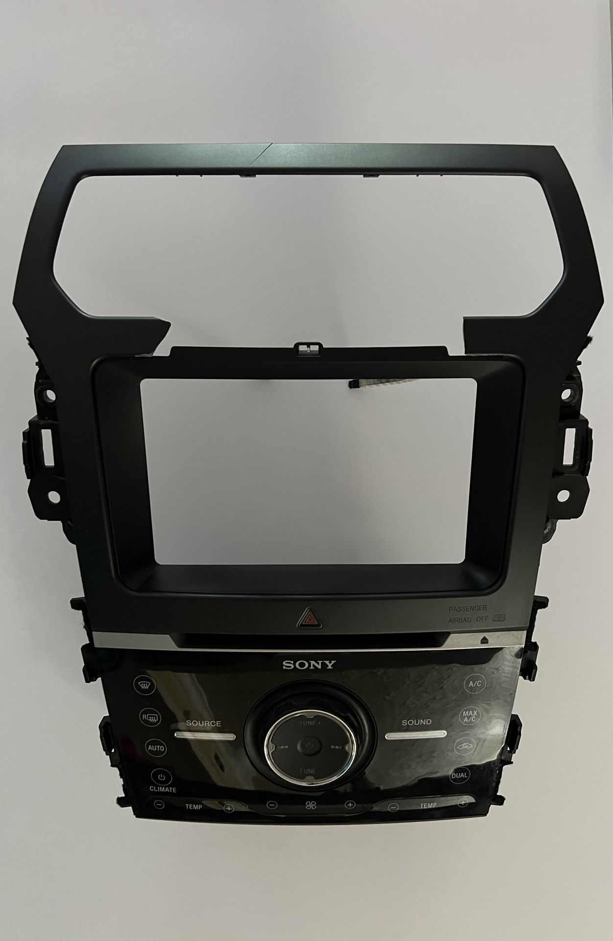 Ford Explorer 2011-2015 Sony Radio And Climate Control