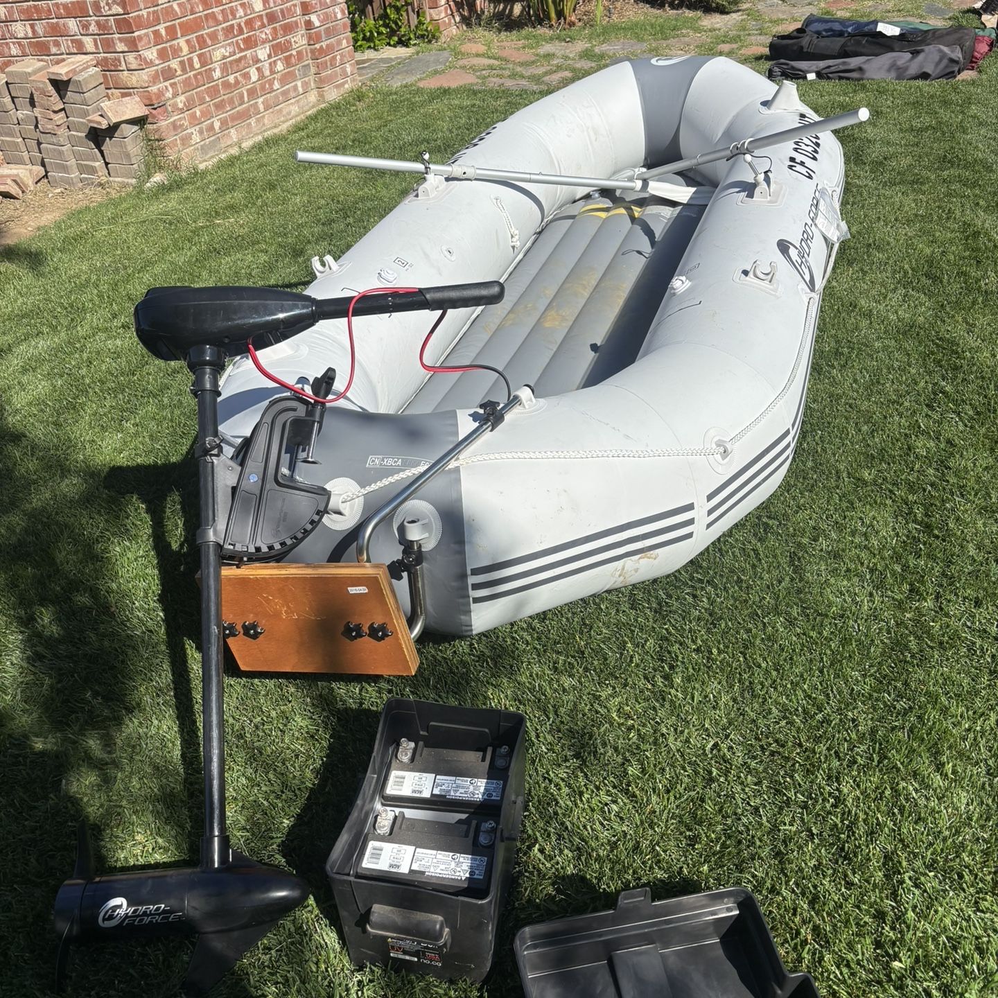 System 600 Raft Raft With Trolling Motor for Sale in Seattle, WA - OfferUp