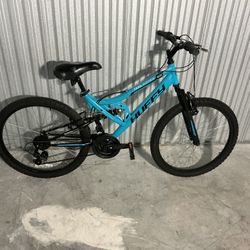 BICYCLE HUFFY 18 SPEED SIZE 24 BRAND NEW 