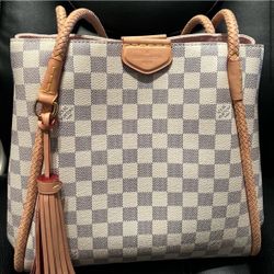 Louis Vuitton Propriano 