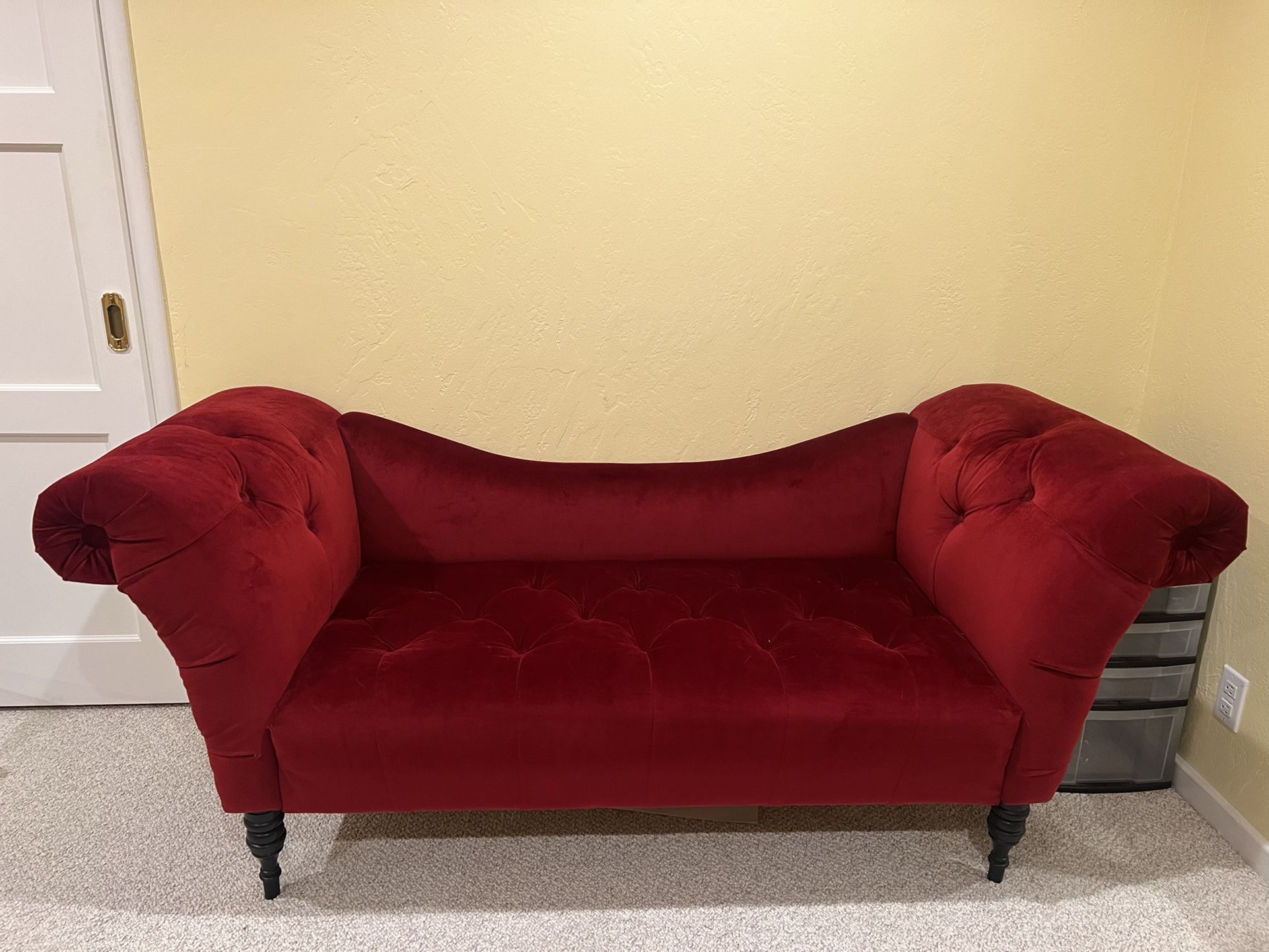 Red Velvet Tufted Chaise Lounge Sofa Bench Couch 