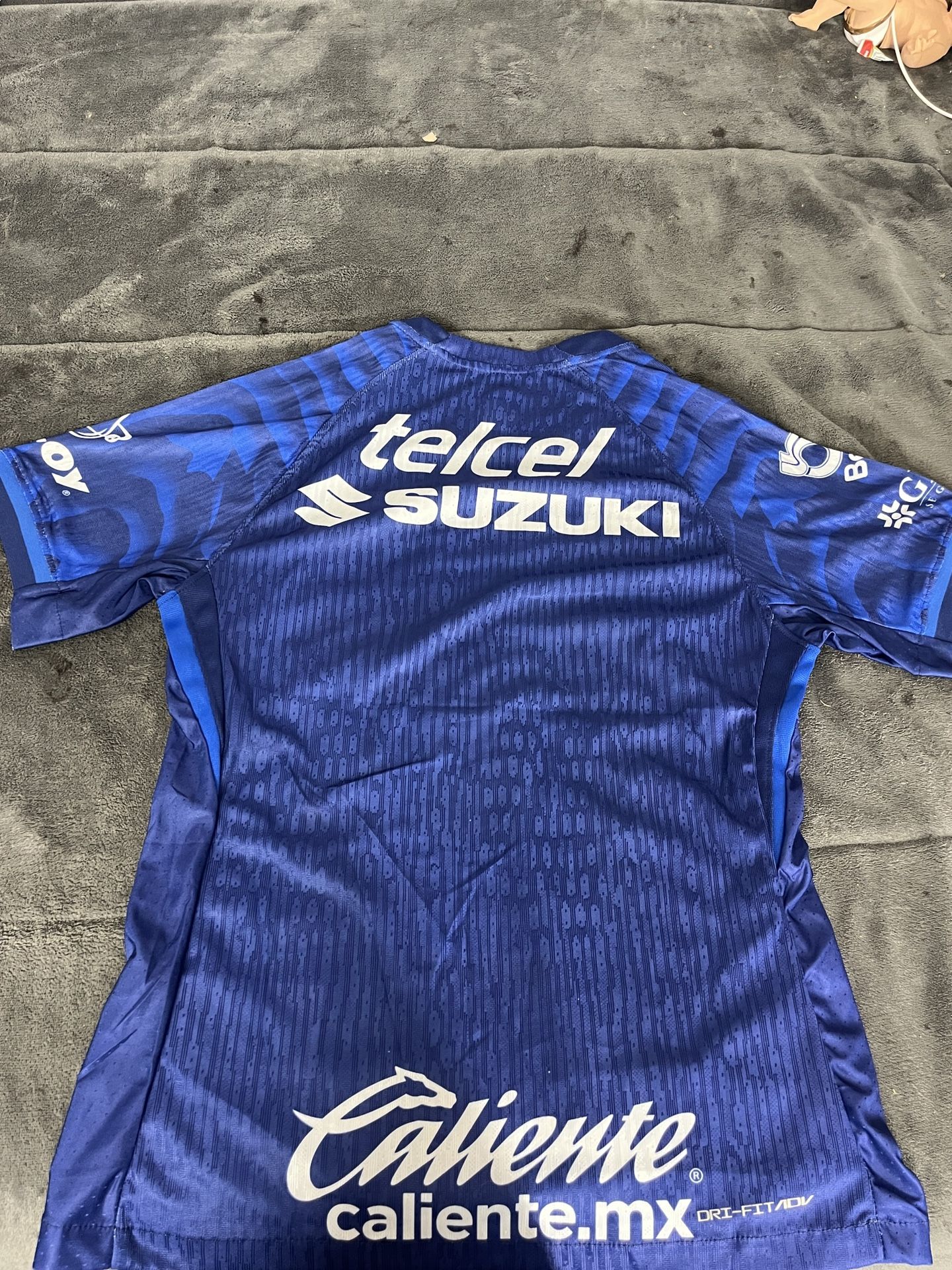 Nike Pumas Shirt Brand New Never Worn